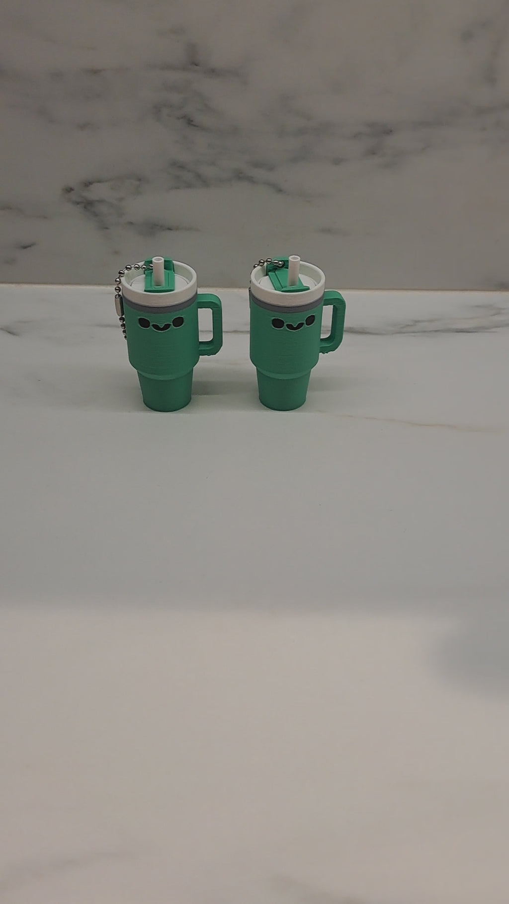 Mugg med sugrör