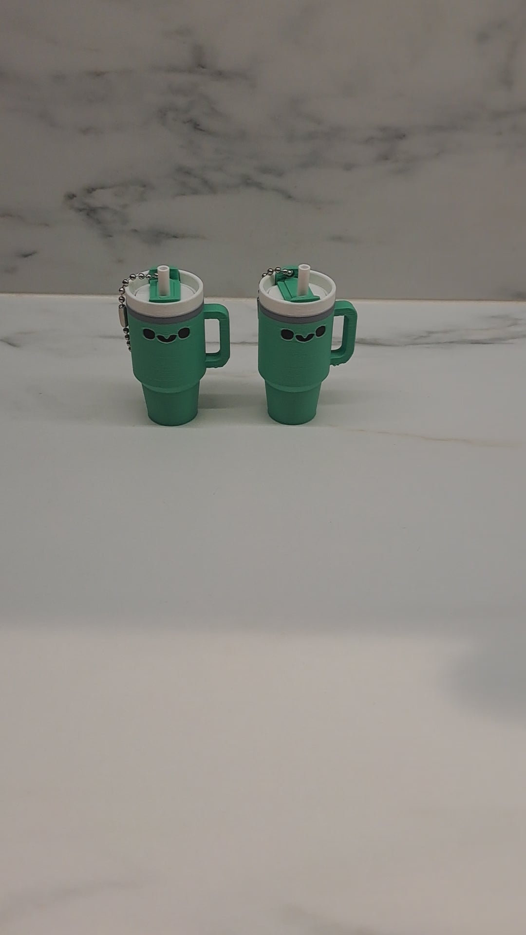 Mugg med sugrör